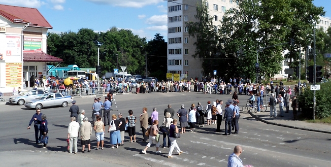 Война ЖКХ: перекрытие Новоугличского шоссе