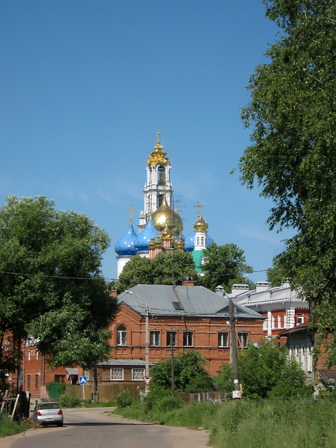 Лавра с улицы Митькина