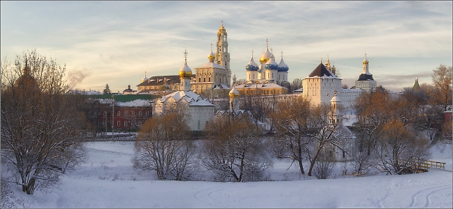Лавра. Зимняя панорама