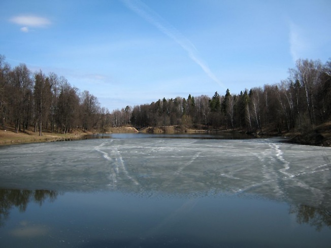 Скитский пруд, тающий лёд